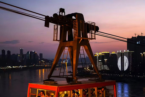 Chongqing: Kui Xing-toren, oude wijken en rondvaart op de YangtzeChongqing: Kui Xing-toren, oude stad en rondvaart op de Yangtze