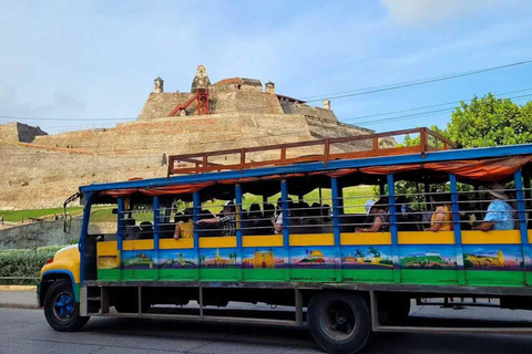 Cartagena: Explore with a city tour aboard a typical "chiva". CITY TOUR PM