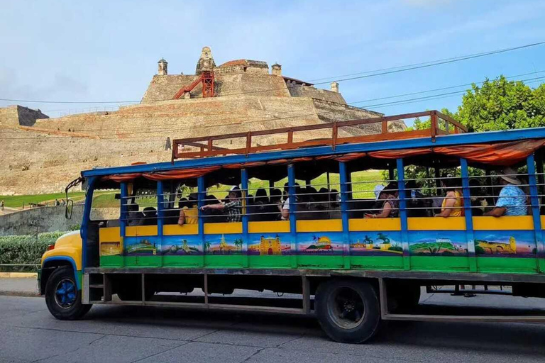 Cartagena: Explore with a city tour aboard a typical "chiva". CITY TOUR PM