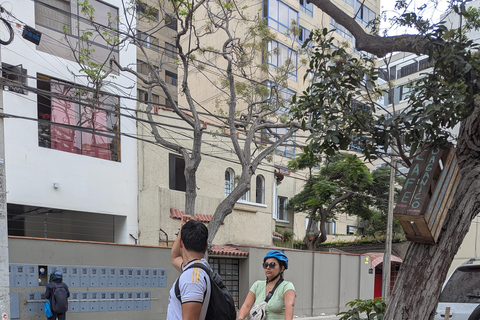Tour in bicicletta Miraflores Barranco Huaca PucllanaTour in bici Miraflores Barranco Huaca Pucllana