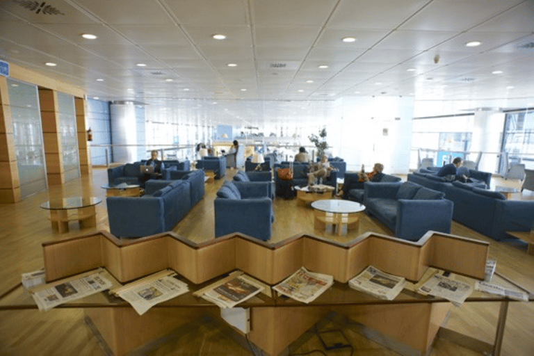 Madrid: Adolfo Suarez-Barajas Airport Lounge Access T3 International Departure: Sala VIP Puerta del Sol