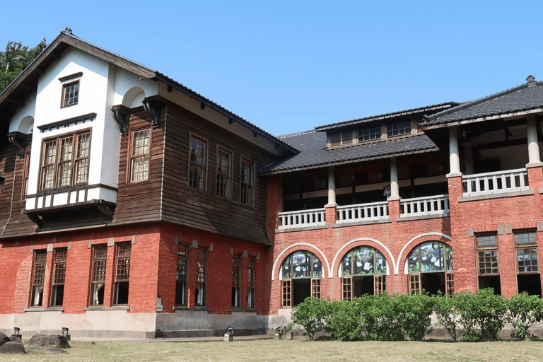 Taipei Nature Tour (Yangmingshan Park & Tamsui Day Trip) Taipei nature tour - Business Van