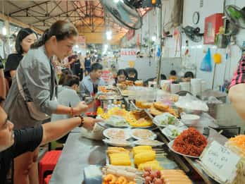 Tour gastronomico della città di Hai Phong con visita al mercato e giro turistico