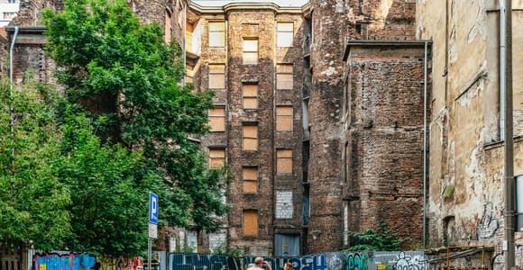 Warschau: Privater Rundgang durch das Warschauer Ghetto mit Abholung vom Hotel