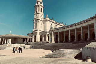 Fátima, Nazaré and Óbidos Full-Day Guided Tour from Lisbon