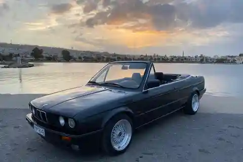 Rethymno: In giro con una BMW 318i Cabrio per 12 ore