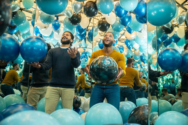 Interactive Exploration Museum of Illusions