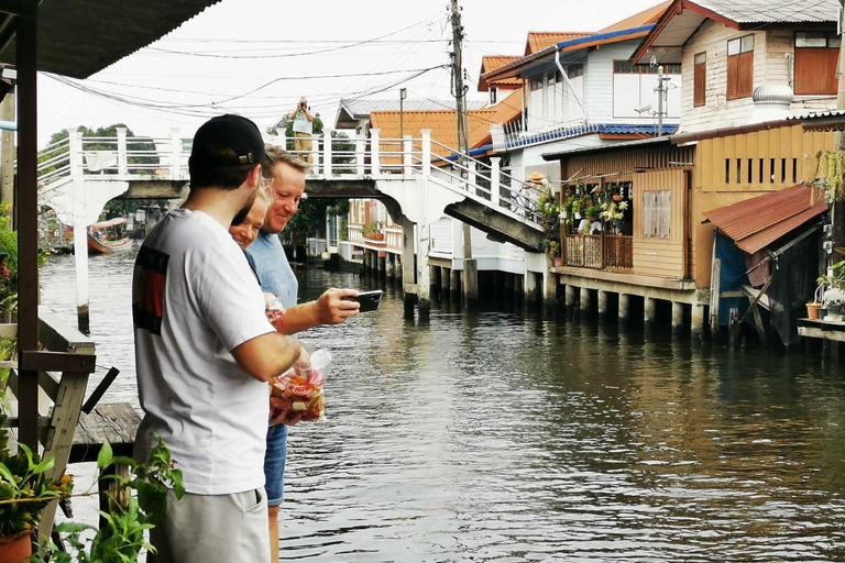 Bangkok: Tour em pequenos grupos pelos canais em um barco de cauda longaBangkok: excursão para grupos pequenos pelos canais em barco Longtail