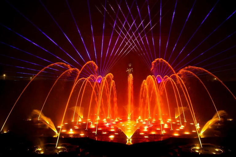 New Delhi: Akshardham Temple Tour + Water Light Show Akshardham Water & Light Show with Car+Guide+Tickets+Dinner
