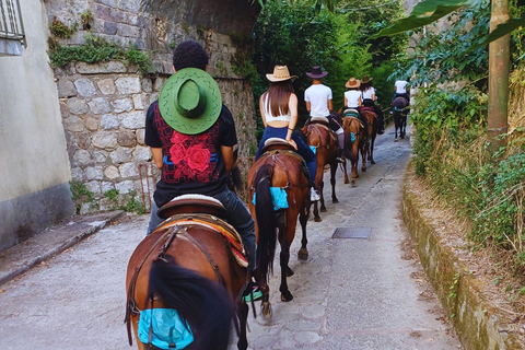Sorrento: 3-godzinna przejażdżka konna po półwyspie Sorrento