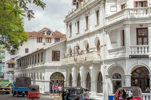 Sri Lanka: 5-Day Guided Tour with Transfers and Hotels