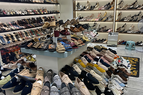 Guangzhou: Untold Markets & Local Shopping Private Tour