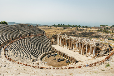 Depuis Antalya/Kemer : visite de Pamukkale et Hiérapolis avec déjeunerPrise en charge à Antalya, Lara, Belek, Kundu