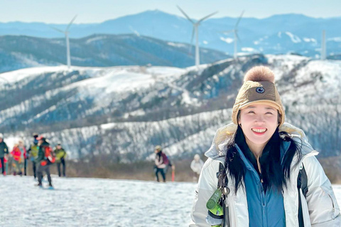 Depuis Séoul : Randonnée au lever du soleil de Taebaeksan sur les fleurs de neige et K-food