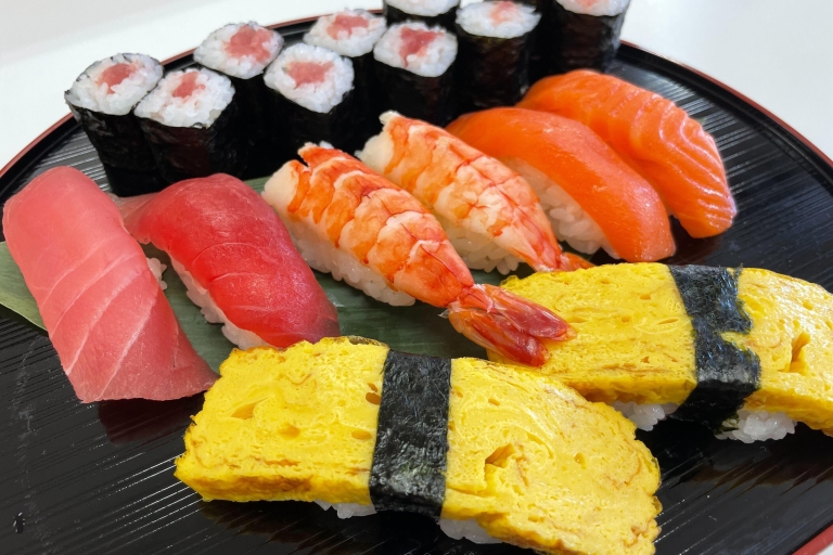 Tokio: Taller de elaboración de sushi y sé maestro de sushi en TsukijiTaller de sushi