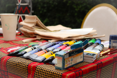 Kigali: Paint Your Own Tote Bag Workshop with Local Artist Medium Canvas Pouch (22 × 16 cm)