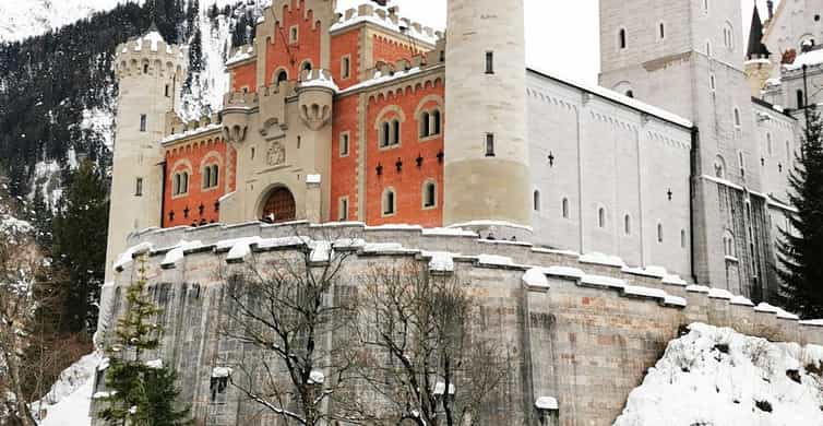 Munich: Neuschwanstein by Bus & Opt. Munich Xmas Market Tour photo 6
