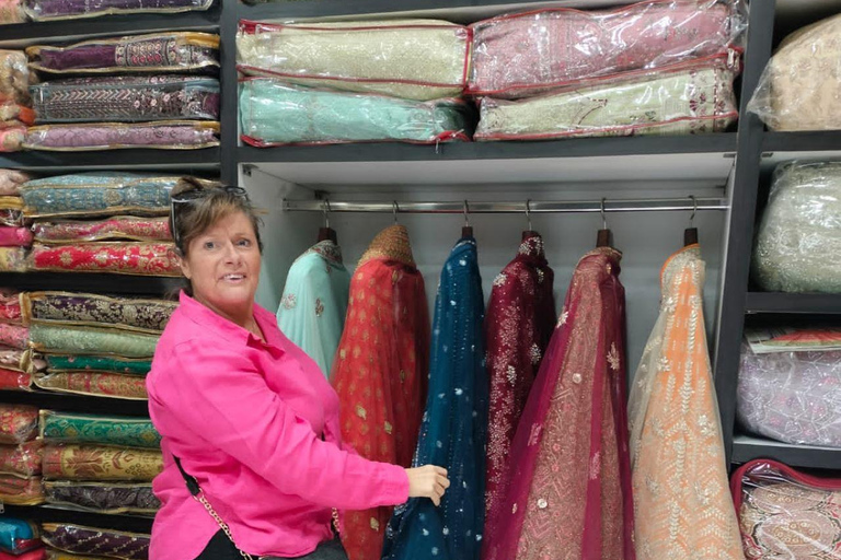 Wedding Wear & Bollywood Glam Shopping Tour (Women-Led Tour) Wedding Wear & Bollywood Glam Shopping Tour (Half-Day Tour)