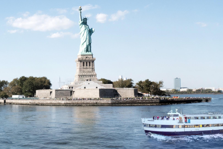 NYC: Liberty Cruise on New York Harbor with Live Guide Premium Admission