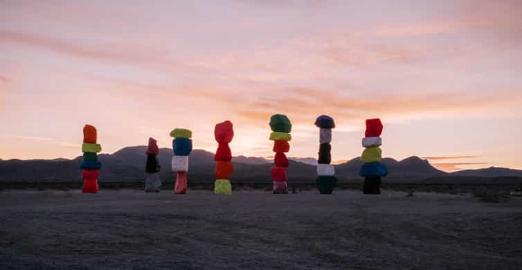 Las Vegas: 7 Magic Mountains and Pioneer Saloon Hummer Tour photo 3