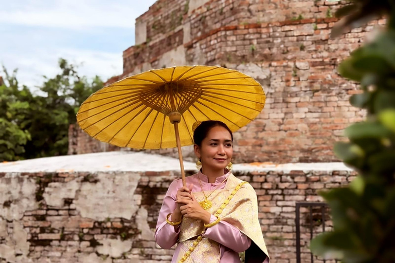 Vientiane: Premium Traditional Costume Photoshoot Vientiane: Premium Traditional Costume Photoshoot