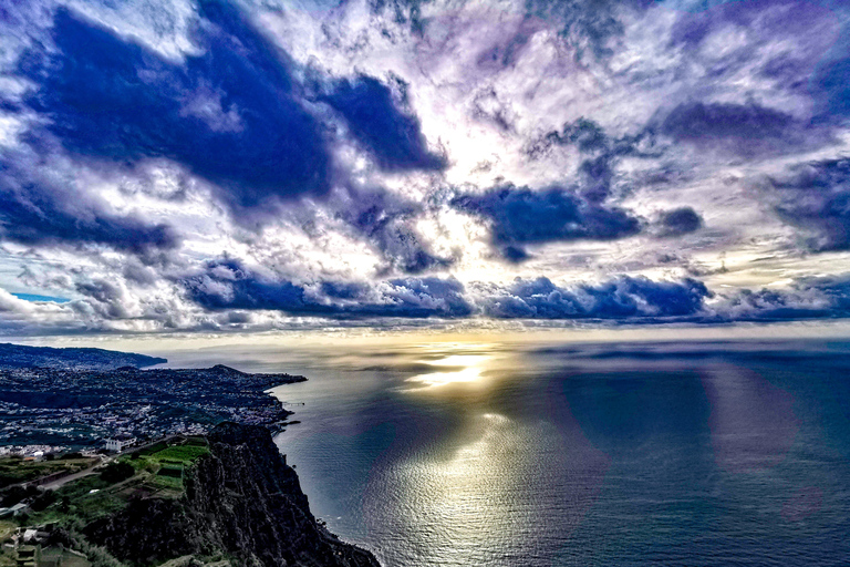 Nordwestlich von Madeira in 4x4 Cabrio Jeep Tour