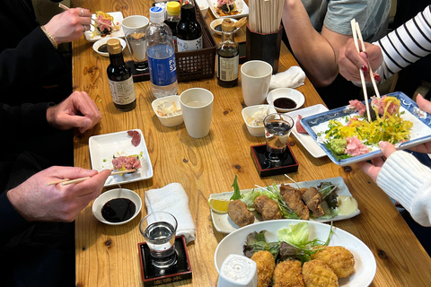 Kyoto: Food Tour 13 dishes and 4 Local Eateries
