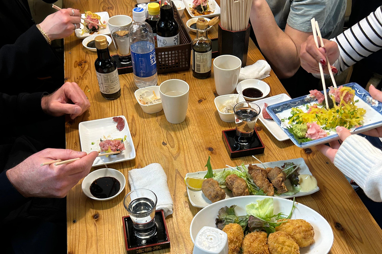 Kyoto: Food Tour 13 dishes and 4 Local Eateries