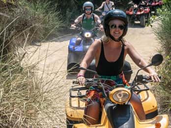 Agios Gordios: Tour in quad di Corfù con pranzo al Pink Palace