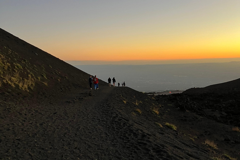 COUCHER DE SOLEIL À ETNA : VISITE GUIDÉE D'ETNA AVEC PRISE EN CHARGE DEPUIS CATANE