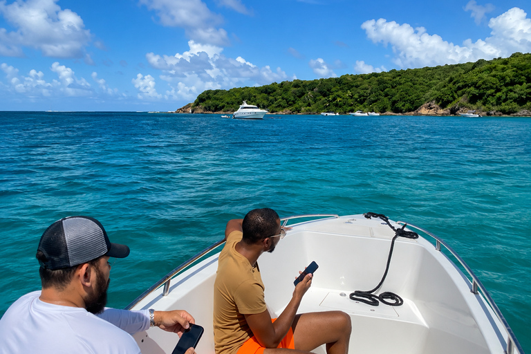 Le François: Boat Excursion to the Islets and White Seabeds Le François: Day Trip by Boat to the Islets and White Bottoms