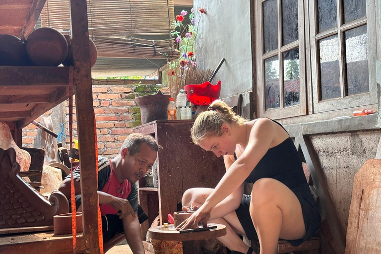 Yogyakarta: Bike Tour, Pottery, Ricefield, Museum With Lunch Bike, Pottery Class, Rice fields, Museum (No Lunch)