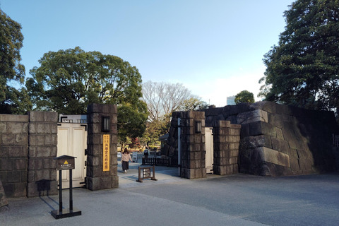 Tokyo: Hama-rikyu Garden Guided Tour with Entry Ticket