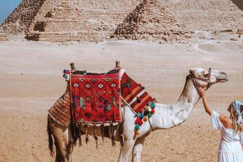 Cairo: Pyramids &amp; Great Sphinx Private Tour with Camel Ride