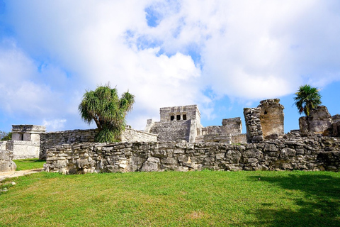 Tulum and Coba: Full-Day Archeological Tour with Lunch