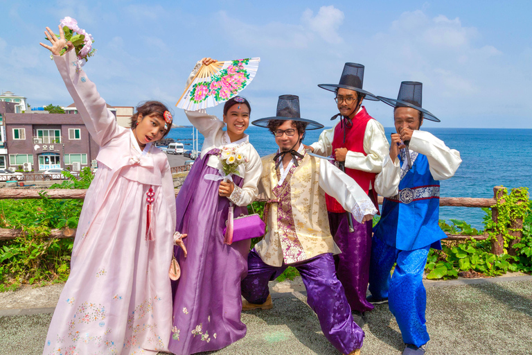 Jeju: Premium Hanbok Experience with Styling & Photo Zone 2 Hours Rental