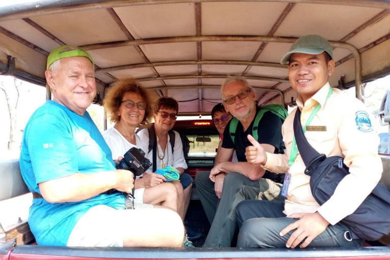 Excursão particular de 1 dia a Preah Vihear, Koh Ker e Beng MealeaSedã particular