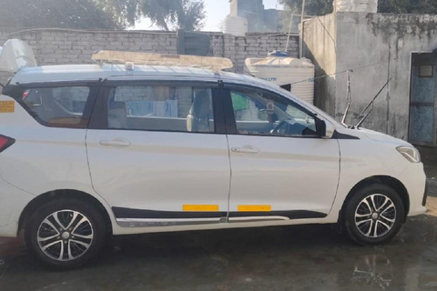 Delhi Airport: Private Transfer to/from New Delhi and NCR Departure: Transfer from Gurgaon to Delhi Airport