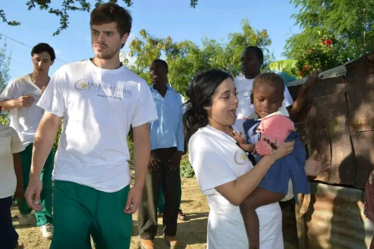 Ville de Mombasa : Visite de maisons d'enfants et collecte de dons.