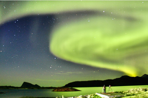 Desde Tromsø: Aventura en la Aurora Boreal con Traslados al Hotel