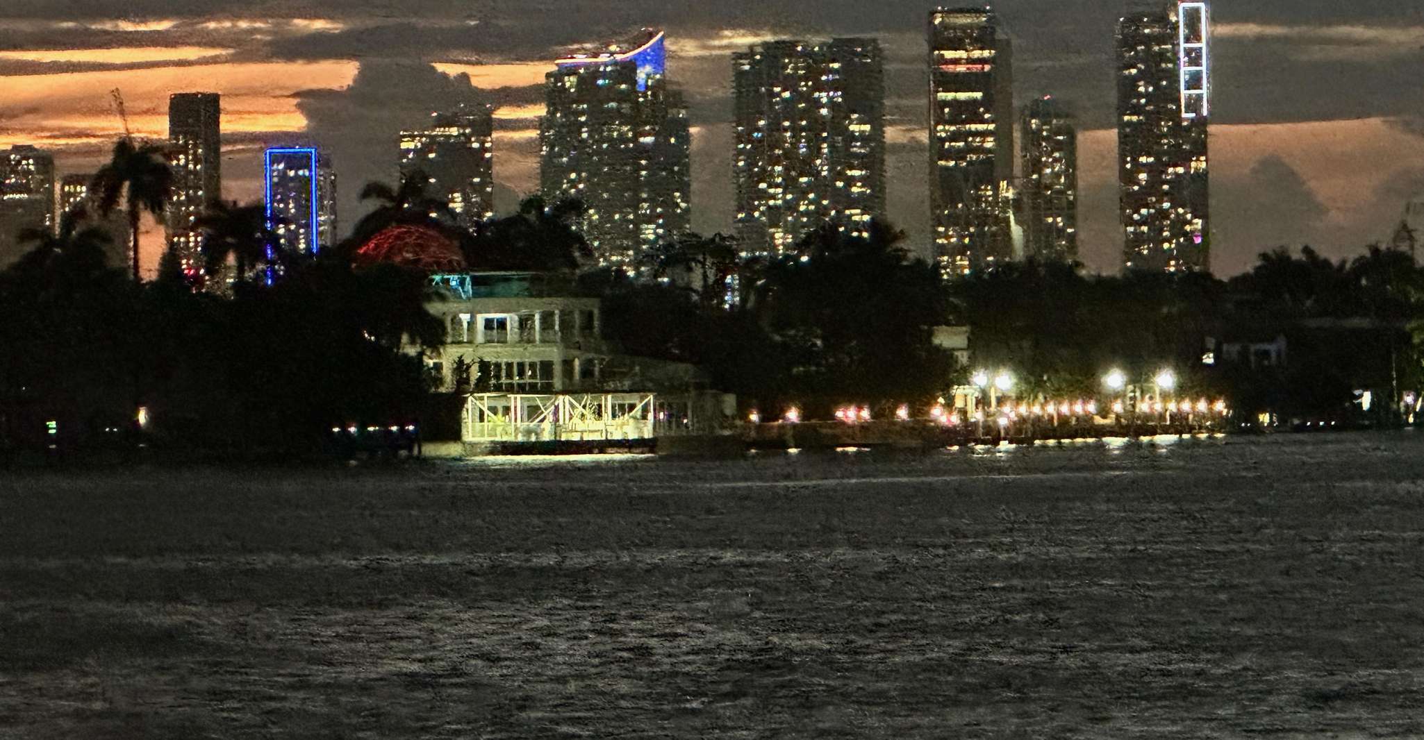 Miami: Skyline Sightseeing Cruise Millionaire Homes & River photo 4