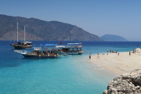 Depuis Antalya : excursion en bateau dans les baies de Suluada avec déjeuner