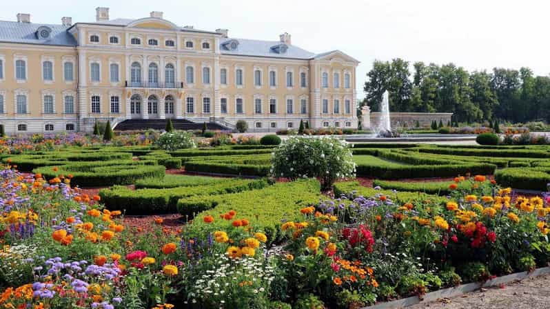 Explore the Baltics: Riga - Vilnius / Vilnius - Riga Daytrip | GetYourGuide