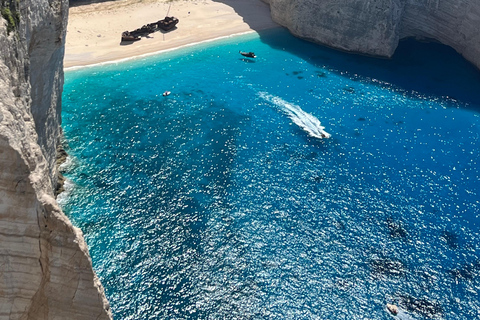 Zakynthos : Visite privée Vip avec tour en bateau optionnelZakynhtos : Visite privée Vip avec tour en bateau optionnel