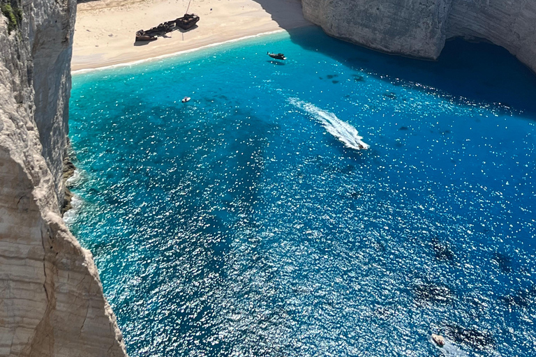 Zakynthos : Visite privée Vip avec tour en bateau optionnelZakynhtos : Visite privée Vip avec tour en bateau optionnel