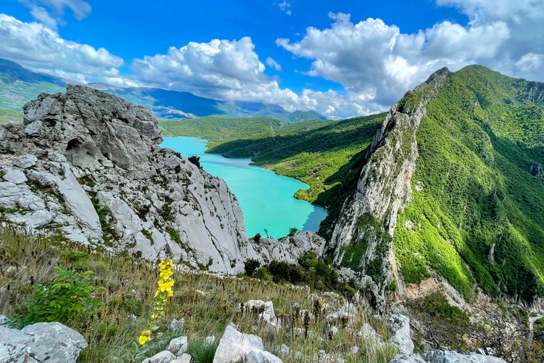 Randonnée sur le mont Gamti et le lac Bovilla depuis Tirana en Land Rover