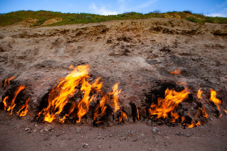 Baku: Layover City Tour with Airport Pickup and Return 4-Hour Standard Tour