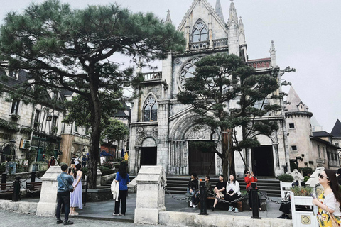 Ba Na hills - Golden Bridge fullday tour with guide Shared large group bus