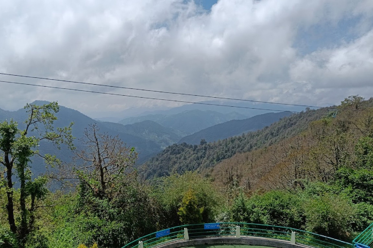 Hög bergsvandring och linbanefärd i Kathmandu ChandragiriHögsta bergsvandring och linbana i Kathmandu Chandragiri