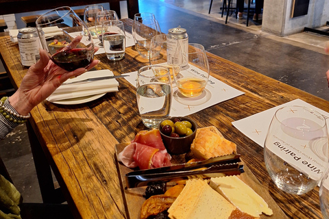 Odisseia gastronômica em Adelaide: passeio a pé com degustação de vinhosOdisseia gastronómica em Adelaide: passeio gastronómico a pé com prova de vinhos